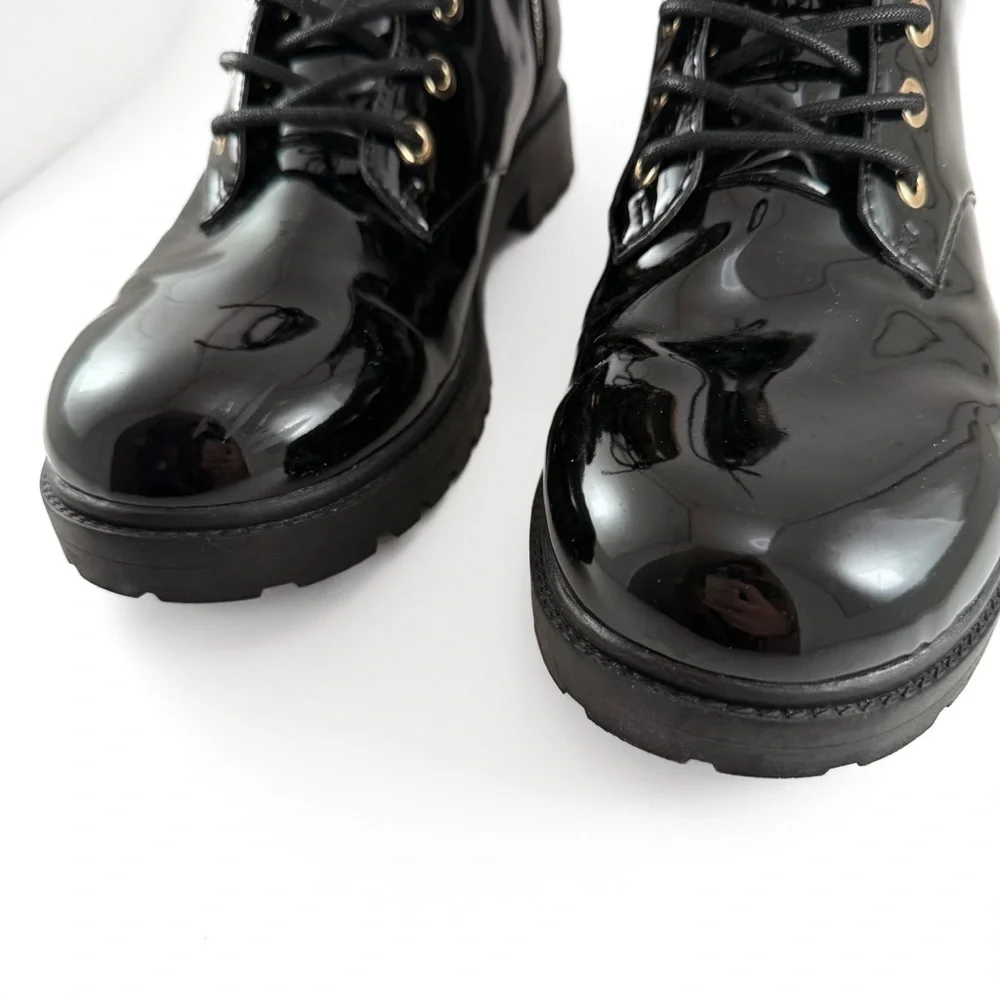 MICHAEL Michael Kors Women's Alistair Lace-Up Lug Sole Combat Booties - Picture 10 of 12